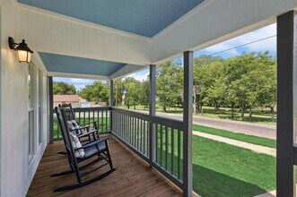 572 Pearl St in Van Alstyne, TX - Building Photo - Building Photo