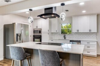 11021 Cactus Ln in Dallas, TX - Building Photo - Building Photo