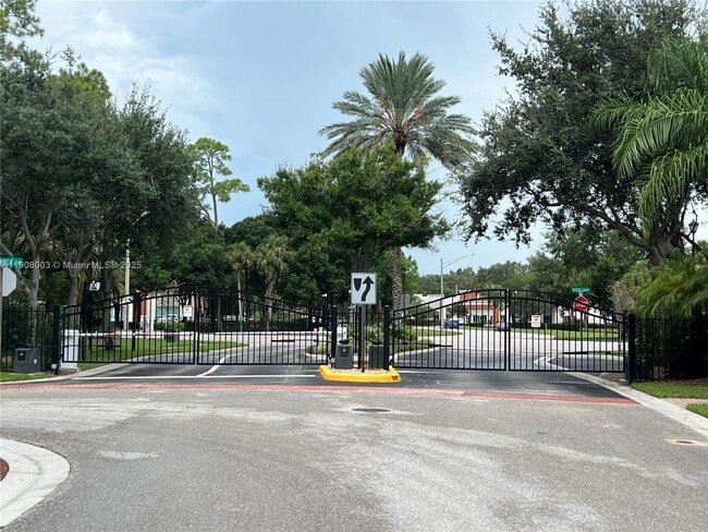 2804 Eagle Rock Cir in West Palm Beach, FL - Building Photo - Building Photo