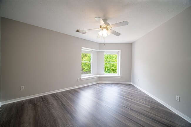 property at 4423 Lakeshore Forest Dr