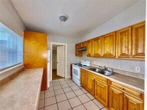 824 NW 4th Ave in Fort Lauderdale, FL - Building Photo - Building Photo