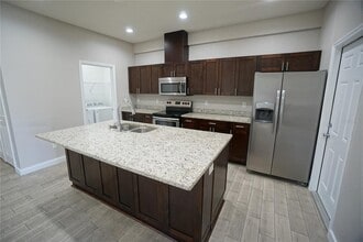 4210 N Coolidge Ave in Tampa, FL - Building Photo - Building Photo