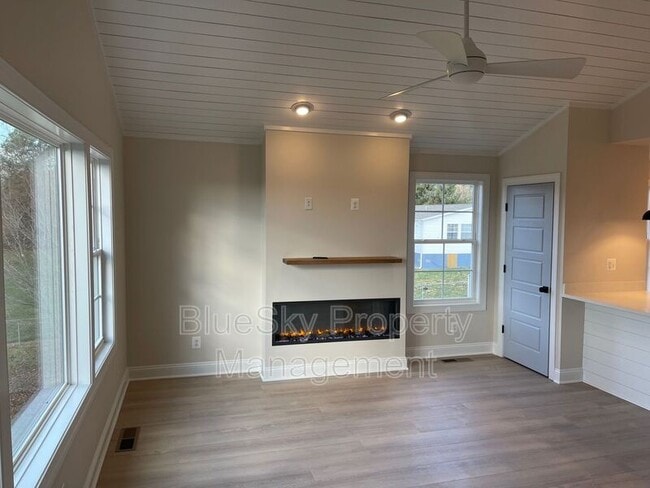 5603 Hill Top St in Crozet, VA - Building Photo - Building Photo