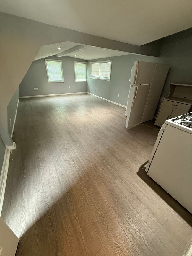 property at 105 Walton Ave