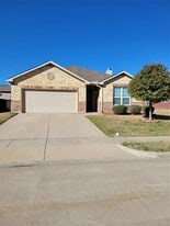 1633 Kawati Way in Krum, TX - Building Photo