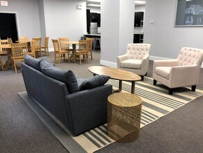 5501 W Washington Blvd Chicago, IL 60644 in Chicago, IL - Foto de edificio - Building Photo