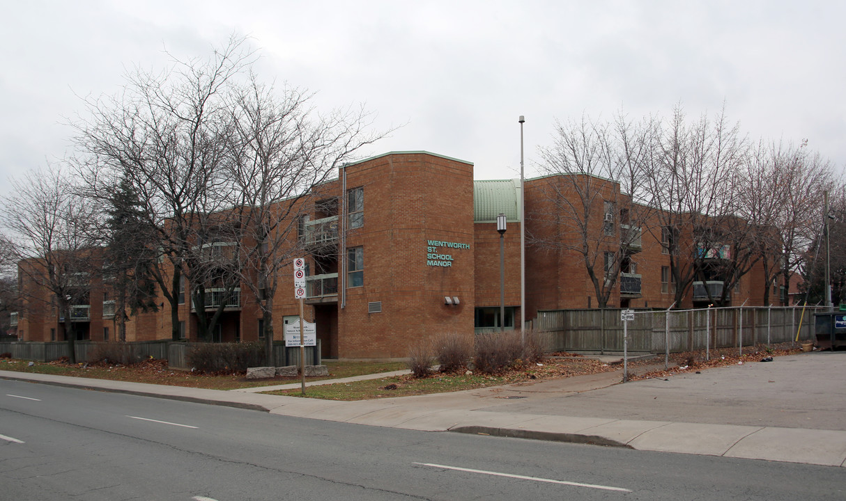 Wentworth St School Manor in Hamilton, ON - Building Photo