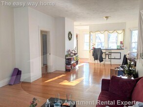 14 Sanborn Ave, Unit 2 in Somerville, MA - Building Photo - Building Photo