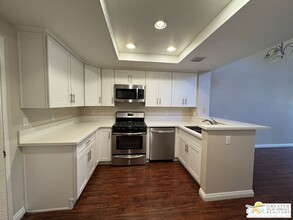 77 Abrazo Aisle in Irvine, CA - Building Photo - Building Photo