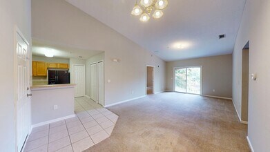 9575 Amarante Cir in Jacksonville, FL - Foto de edificio - Building Photo