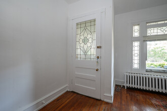 5116 Cedar Ave in Philadelphia, PA - Building Photo - Building Photo