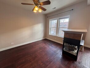 1342 W Estes Ave in Chicago, IL - Building Photo - Building Photo