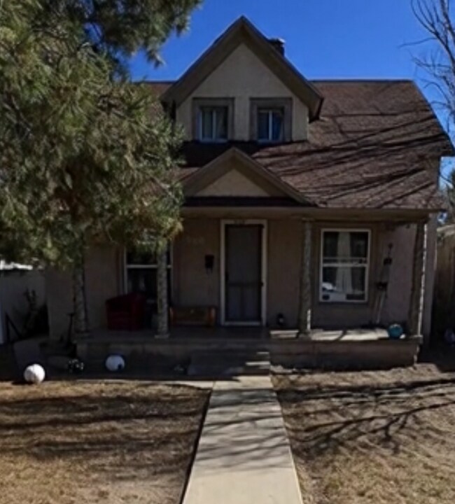 2310 E Evans Ave in Pueblo, CO - Building Photo