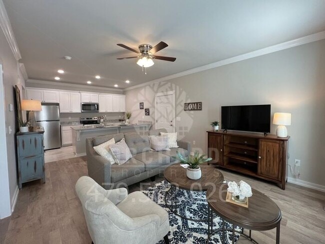 100 Bill Hegeman Blvd