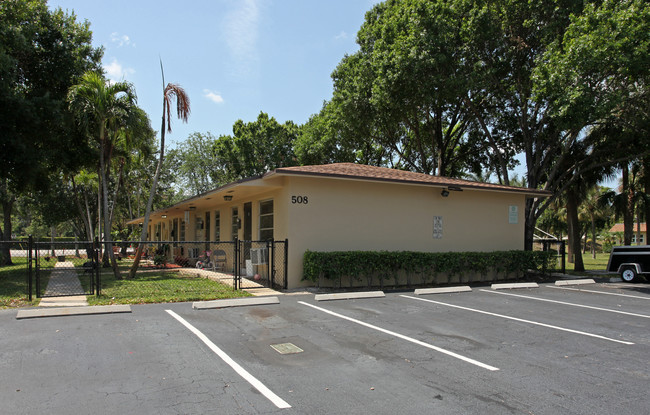 500 SW 2nd Pl in Pompano Beach, FL - Building Photo - Building Photo