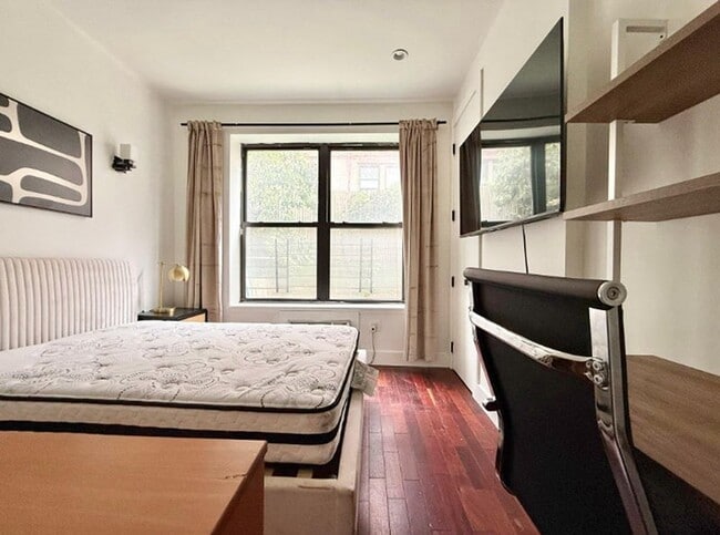 Nice room in a good neighborhood in Brooklyn, NY - Building Photo - Building Photo