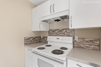 151 N 29th Ave, Unit C in Cornelius, OR - Building Photo - Building Photo