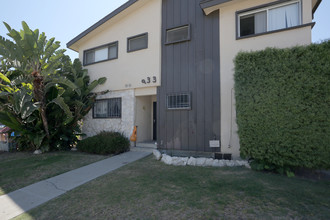 933 S Norton Ave in Los Angeles, CA - Building Photo - Building Photo