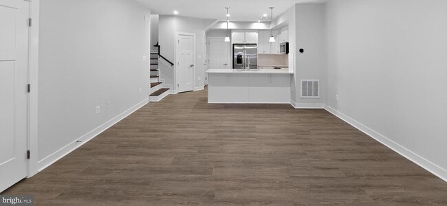 property at 2542 VERONA Pl