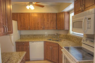 18081 SE Country Club Dr-Unit -211 in Jupiter, FL - Building Photo - Building Photo