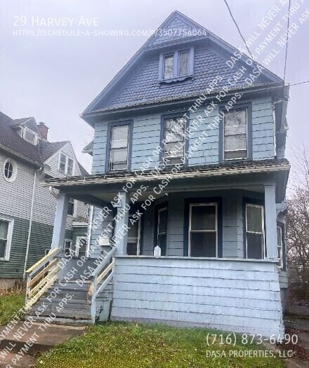 29 Harvey Ave in Lockport, NY - Building Photo