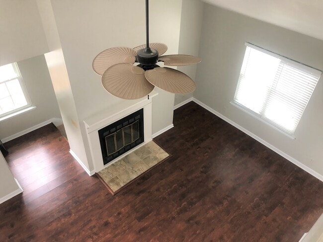 1049 Stones Throw Dr NW in Huntsville, AL - Building Photo - Building Photo
