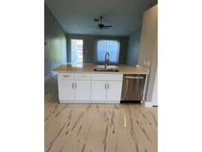 1513 SW 30th St in Cape Coral, FL - Building Photo - Building Photo