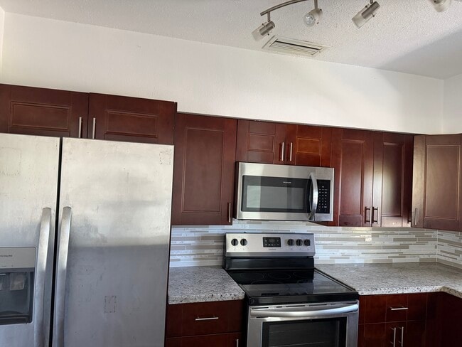 2051 NE 170th St, Unit North Miami Beach, Unit North Miami Beach