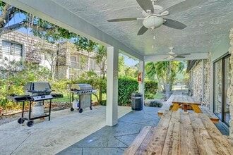 3101 Oakland Shores Dr in Oakland Park, FL - Building Photo - Building Photo