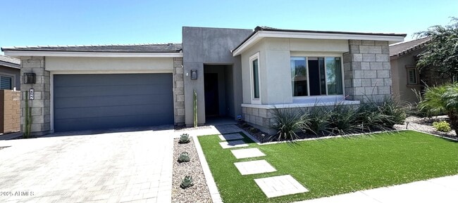 property at 2827 E Los Gatos Dr
