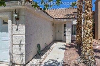 886 Cavaison Ave in Las Vegas, NV - Foto de edificio - Building Photo