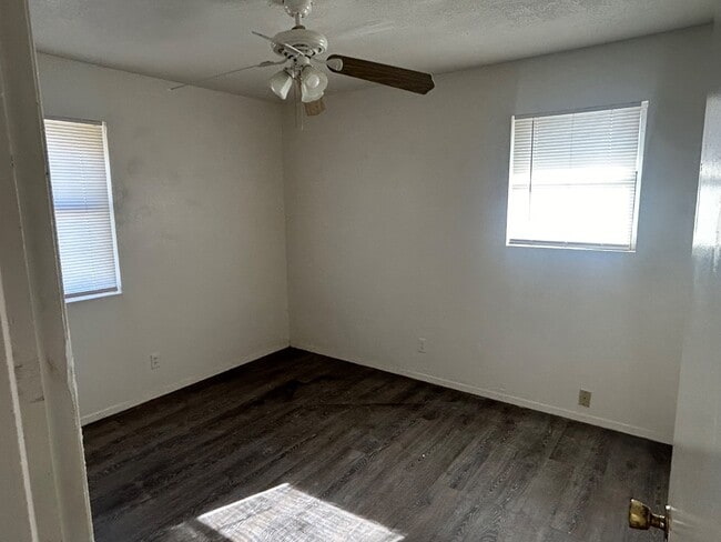 101 S Gillis St in Fort Stockton, TX - Building Photo - Building Photo