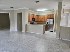 1020 Peggy Cir in Naples, FL - Building Photo - Building Photo