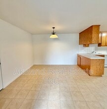 421 N Walnut Ave in Manteca, CA - Building Photo - Building Photo