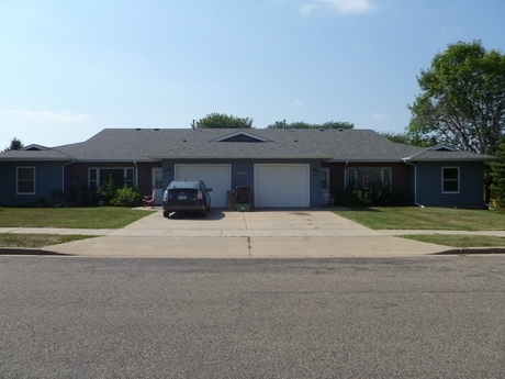 Haller Four-Plex in Sioux Falls, SD - Building Photo