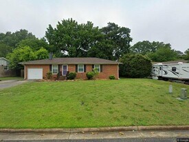 4508 Regent Dr in Portsmouth, VA - Building Photo