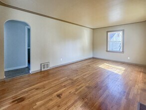 229 Lemyra St SE in Grand Rapids, MI - Building Photo - Building Photo