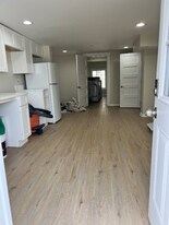 215 E 24th Ave in Wildwood, NJ - Building Photo