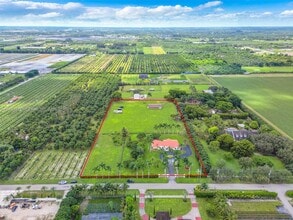 14300 SW 192nd St in Miami, FL - Building Photo - Building Photo