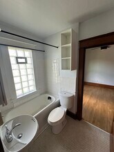 1819 4th St NE, Unit 2 in Minneapolis, MN - Building Photo - Building Photo