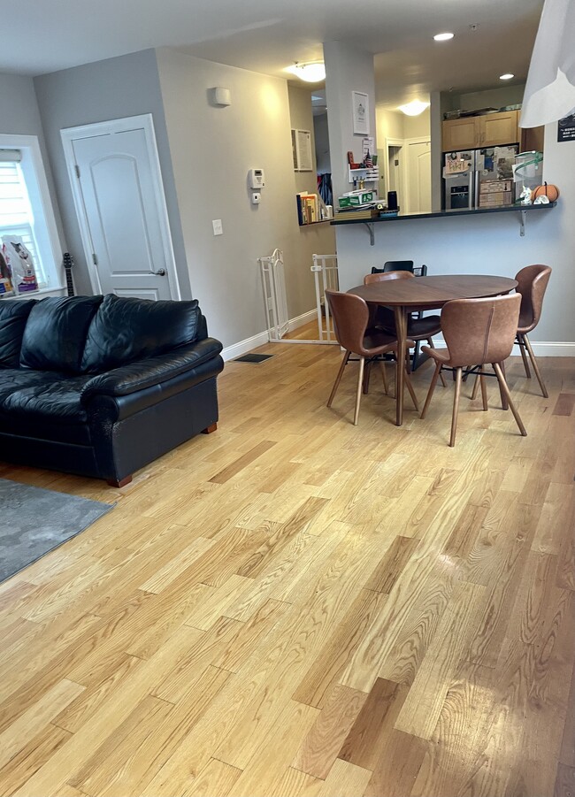 11 Oakland St in Cambridge, MA - Building Photo - Building Photo