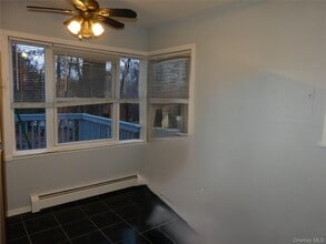 154 Buena Vista Rd in New City, NY - Building Photo - Building Photo