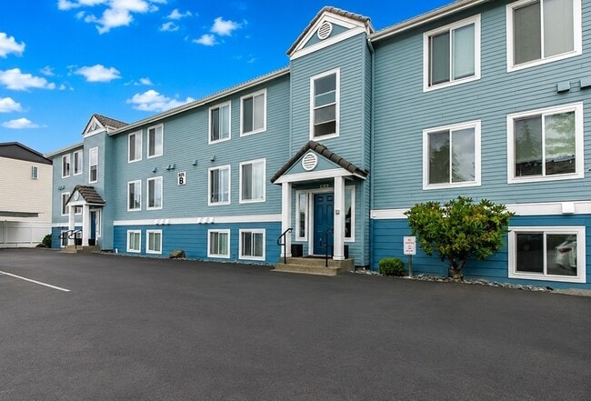 property at 625 N Jackson Ave