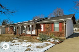 2091 Shoreham Dr in Florissant, MO - Building Photo - Building Photo