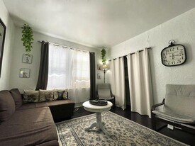 6651 Berthold Ave in St. Louis, MO - Building Photo