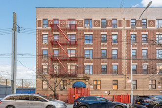 906 Eagle Ave in Bronx, NY - Building Photo - Building Photo