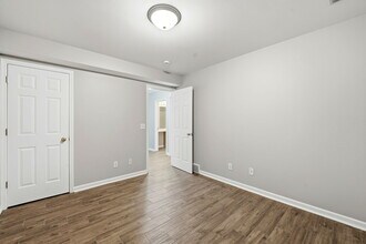 1275 Penny Ln in Dekalb, IL - Building Photo - Building Photo