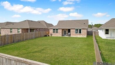 12850 Silverbell Ave in Denham Springs, LA - Building Photo - Building Photo