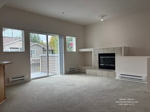 1039 61st St SE, Unit 104 in Auburn, WA - Building Photo - Building Photo