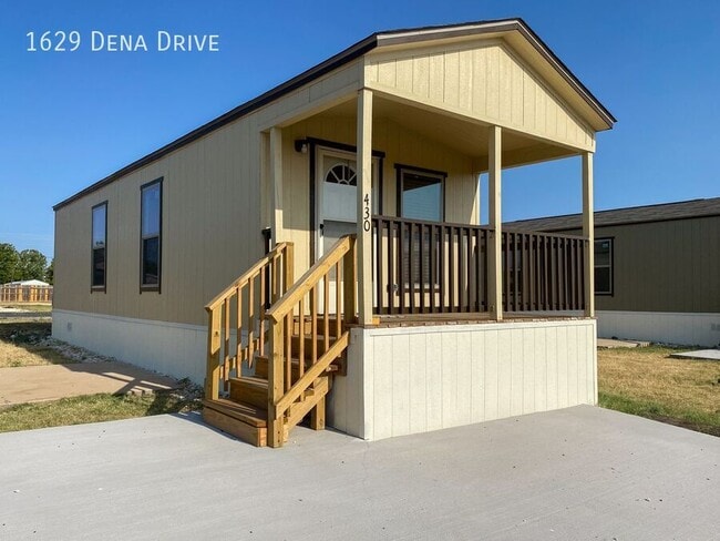 property at 1629 Dena Dr